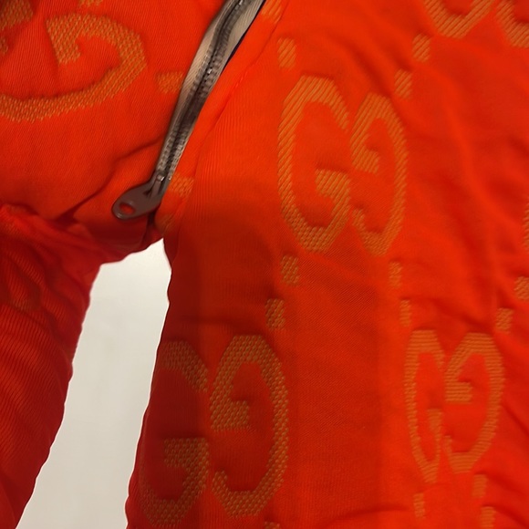 Beautiful Gucci Jacket - Picture 7 of 13